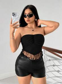 SHEIN ICON Atasan Bandeau Slim Fit dengan Detail Rumbai dan Hem Segitiga dari Kain Bertekstur untuk Wanita Ukuran Plus - Hitam - View 4
