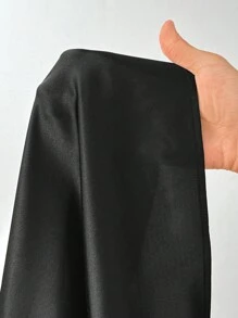 SHEIN EZwear Plus Size Satynowa spódnica midi z rozcięciem i luźnym krojem - Czarne - Zobacz 6