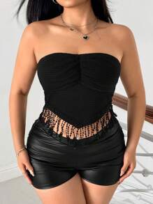 SHEIN ICON Atasan Bandeau Slim Fit dengan Detail Rumbai dan Hem Segitiga dari Kain Bertekstur untuk Wanita Ukuran Plus - Hitam - View 5