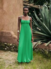 Maija 女式绿色飘逸连衣裙，夏季波西米亚海滩装，2025 年春夏时尚，无袖多层太阳裙