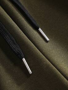 Manfinity Conjunto de camiseta casual para hombre de manga corta y cuello redondo de unicolor y pantalón corto con cordón en la cintura, para verano - Verde militar - Ver 4