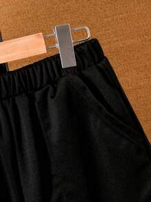 Kontrast-Farbiges Patchwork Jungen Set aus Kurzarmshirt und Shorts, geeignet für Lässig und Sportbekleidung