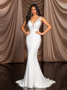 SHEIN Belle Elegant And Gorgeous Embroidered Sequined Lace Stitching Stretch Knitted Sexy Backless Floral Edge Tight Fishtail Extra Long Train Mesh Fishtail Suitable For Wedding Events Bachelor Party Vacation Graduation Season Prom Formal Wedding Dress White Bridal Dress - White - View 5