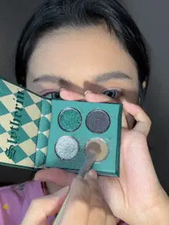 Harry Potter™ X SHEGLAM 哈利波特™ 史萊哲林™ 之家眼影盤 4 色閃光霧面眼影盤 綠色均勻著色順滑可混合眼影 眼影 品牌 美容 化妝 化妝品 適合女性與女孩 完美搭配夏季春季 Y2K 時尚 流行 生日 母親節禮物 假期 派對準備就緒 最佳顏色 - Slytherin - 查看 2