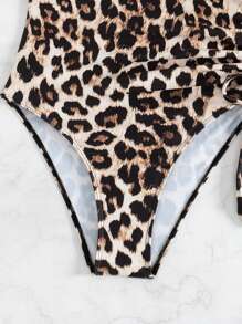 SHEIN Swim Traje de baño de uso diario con hombros oblicuos y estampado de leopardo para mujer