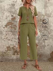 Ensemble 2 pièces en coton pour femmes de couleur unie simple et décontracté style vacances avec haut à manches courtes à encolure en V échancrée et pantalon large - Militaire verte - Voir 1