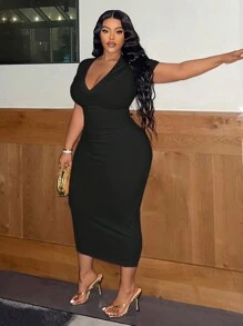 Veslaya Plus Size Women's Tight-Fitting Pink V-Neck Short-Sleeved Dress,Graduation Dress