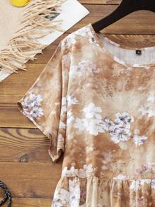 Mulvari Vestido casual de manga murciélago con estampado de flores teñidas para vacaciones de mujeres