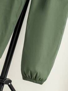 青少年男孩夏季裝2件套裝，白色休閒短袖T卹和工作短褲