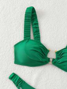 SHEIN Swim Ensemble de bikini unicolore pour femmes avec une connexion plissée en cercle pour la plage d'été