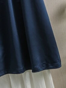 Mulvari Plus Size Kỳ nghỉ thông thường Colorblock Lace Panel Top - Màu xanh hải quân - Xem 4