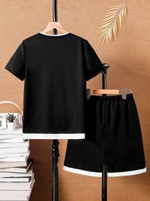 Kontrast-Farbiges Patchwork Jungen Set aus Kurzarmshirt und Shorts, geeignet für Lässig und Sportbekleidung