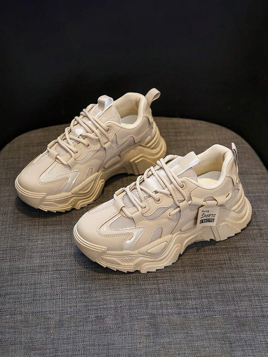 Màu Khaki Của phụ nữ Đường bộ Giày Chạy bộ Với Lá thư Hình dán Trang trí & Dày Đế - Màu Khaki - Xem 1