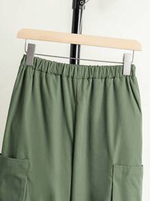 青少年男孩夏季裝2件套裝，白色休閒短袖T卹和工作短褲