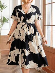 大尺碼夏季優雅花卉印花束腰連衣裙 - 黑色 - 查看 5