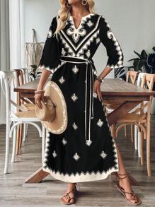 SHEIN LUNE 女式幾何印花V領割線長袖側開叉寬鬆裙，適用於度假