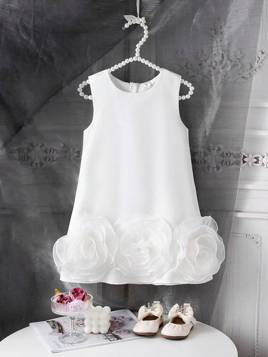 SHEIN Glamorique Kids 1 件年轻女孩花卉蝴蝶结无袖缎面婚礼花童礼服，优雅且适合婚礼、派对、夏季表演，具有大花卉和蝴蝶结细节 - 白色 - 查看 1