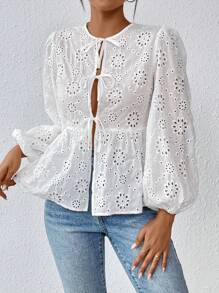 SHEIN Essnce Camisa de verano con botones bordados y vaciados con corbata de lazo - Blanco - Ver 4