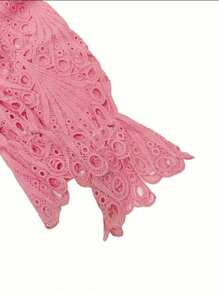 Zolique Blus Lengan Bergelombang dengan Detail Lubang untuk Pakaian Musim Panas dan Gugur untuk Wanita - Hot Pink - View 6