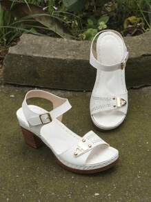 IH2 夏季新款时尚镂空透气女士法式高跟凉鞋，休闲百搭，厚底高跟鞋 - 白色 - 查看 7