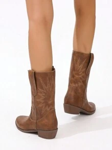 Fall/Winter Match Hoodie Fashionable Western Style Knight Boots With Pointed Toe, Match Any Sweater Dress Chunky Heels And Embroidered Heart Design Cowboy Boots - Brown - View 5