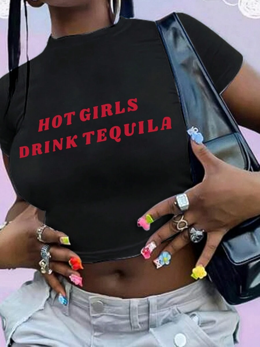 Flirla Áo thun cổ tròn in khẩu hiệu mùa hè ôm vừa vặn, thời trang và hoàn hảo để đi chơi HOT GIRLS DRINK TEQUILA Áo thun họa tiết dành cho nữ - màu đen - Xem 1