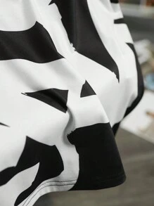 Manfinity Roughcore Herren Sommer Lässig Kurzarm T-Shirt mit Rundhalsausschnitt und Buchstaben Aufdruck - Schwarz - Übersicht 5