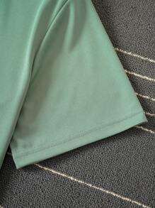 Men Solid Round Neck Tee - Mint Green - View 4