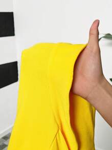 Slaydiva Fall Classic Commuting Women's Plus Size Yellow Women Dresses Yellow Solid Color Waist-Cinching Frilled Hem V-Neck Suit Set - Yellow - View 14