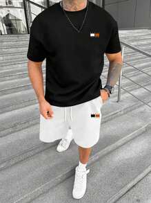 Manfinity Homme Conjunto de camiseta casual de manga corta con cuello redondo y pantalones cortos con cordón para la cintura para hombre en verano con estampado de letras