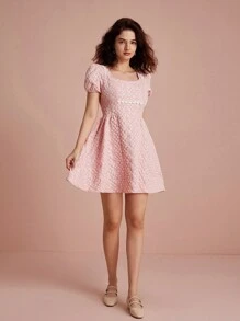 Chiquease Đầm ngắn cổ vuông buộc eo họa tiết jacquard màu hồng hình chữ A tay bồng tương phản ngẫu nhiên - Hồng - Xem 1