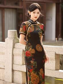 Elegant Cheongsam Chinese Dress With Floral Print - Black - View 4