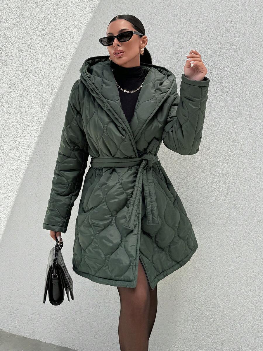 EURMUSE Hooded Quilted Long Warm Stylish Wintercoat With Belt