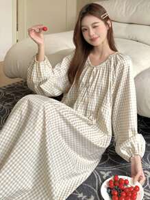 DAZY Váy dài tay có cổ có dây buộc Gingham - Màu be - Xem 3