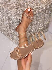 2024 Damskie sandały na płaskim obcasie, nowości, styl europejski i amerykański, proste i popularne wsuwane przyjęcie, styl rzymski, metal w tonacji złotej, kryształ górski, dwukolorowe, sandały w kształcie węża, ton srebrny, odpowiednie na plażę, wakacje, I Kempingowe Stroje