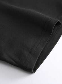 Manfinity Homme Conjunto de camiseta casual de manga corta con cuello redondo y pantalones cortos con cordón para la cintura para hombre en verano con estampado de letras