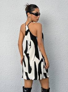 SHEIN ICON Trang phục lễ hội thời trang Y2k dành cho nữ 
Đi chơi dự tiệc mùa hè Váy ngắn dây màu đen trắng in hình gợi cảm - Đen và trắng - Xem 3