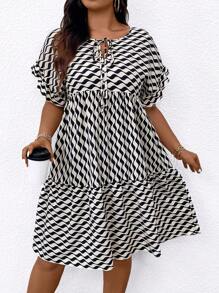 Plus Size Women's Summer Batwing Sleeve Loose Dress With Wave Striped Pattern And Tie Neckline
