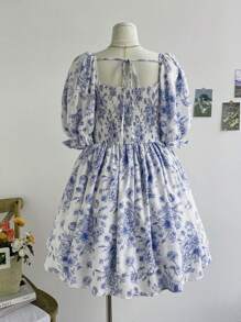 Soleia WYWH假日田園浪漫藍白花束情人領泡泡袖雙層荷葉邊大尺碼連衣裙 - 藍白色 - 查看 2