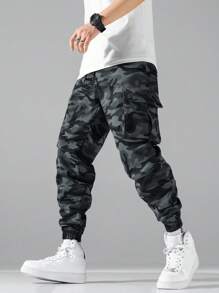 Manfinity Hypemode Loose Fit Men's Camouflage Cargo Joggers - Multicolor - View 1