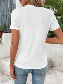 SHEIN LUNE Summer Back To School Fashionable White Flower Applique Short Sleeve Women's T-Shirt