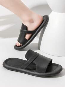 Men's Summer Anti-Slip Lightweight Wear-Resistant Flip Flops - Black - View 3