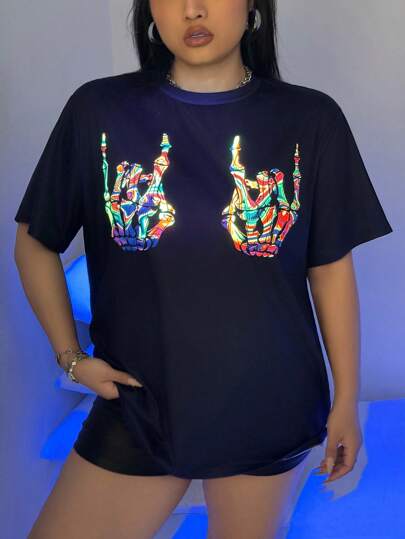 SHEIN ICON Camiseta de manga corta para mujeres de talla grande con impresión simple para uso diario