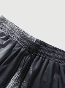 ROMWE MEN Street Life Men's Simple Figure Graphic Daily Shorts, Football Style, School - Black - View 3