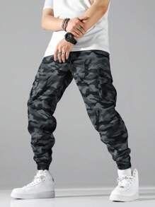Manfinity Hypemode Loose Fit Men's Camouflage Cargo Joggers - Multicolor - View 7