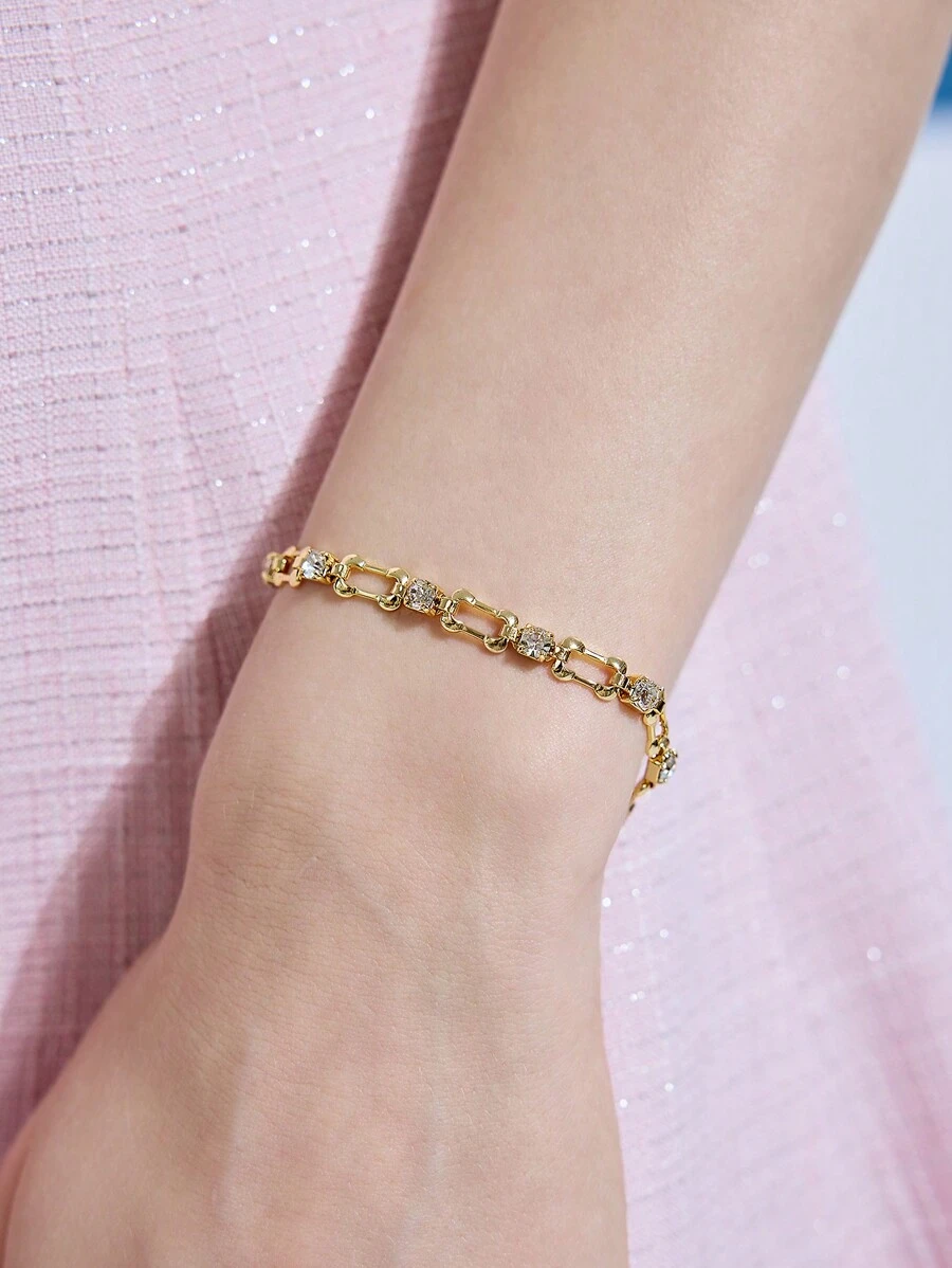 MOTF PREMIUM 18K-GOLD PLATED CUBIC ZIRCONIA INLAID DELICATE SQUARE HOLLOW-OUT CHAIN BRACELET - Yellow Gold - View 2