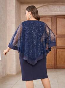 Vestido de la madre de la novia de manga de capa con malla de lentejuelas contrastantes en talla grande