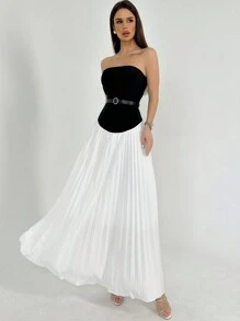 SHEIN Privé Plus Size Letnia Kolorowa Blokowa Plisowana Bez Ramiączek Sukienka A-Line Bodycon Dla Kobiet