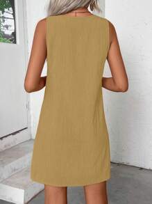 SHEIN LUNE Vestido de tanque sólido con botones en la parte frontal y bolsillos dobles