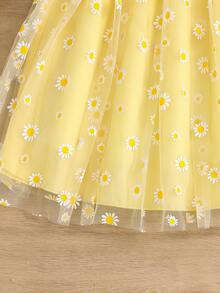 SHEIN 2 piezas/Conjunto Parte superior de tirantes con margaritas y falda acampanada para niñas preadolescentes, conjunto de ropa de verano para vacaciones - Amarillo - Ver 6